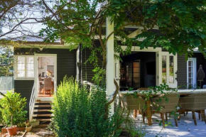 Kenti's Place - Tranquil Estate